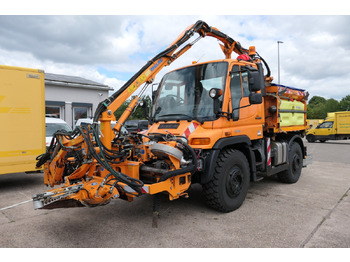 Kravas automašīna pašizgāzējs UNIMOG U400