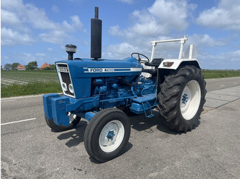 Traktors Ford 7600: foto 1