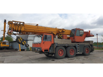 Liebherr LTM 1050-1 līzingu Liebherr LTM 1050-1: foto 1