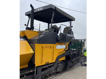 Asfalta klājējs Volvo ABG 8820B: foto 2
