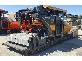 Asfalta klājējs Volvo ABG P4820D: foto 5