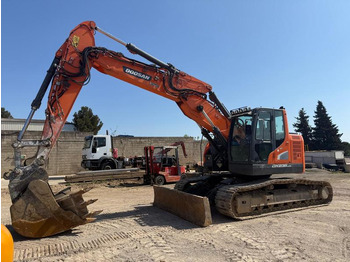 Kāpurķēžu ekskavators DOOSAN DX235LCR