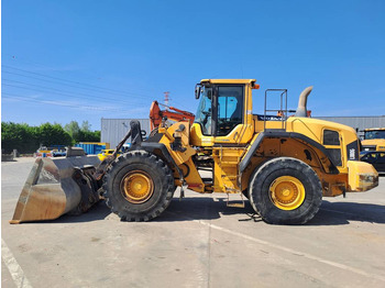 Riteņu iekrāvējs VOLVO L180G