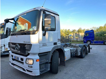 Šasija kravas automašīna Mercedes-Benz ACTROS 2532: foto 2