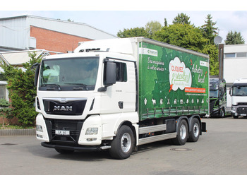 Kravas automašīna ar tentu MAN TGX 26.480