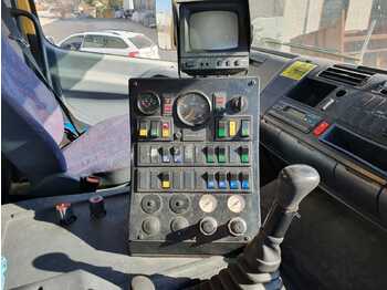 Runway Sweeper Johnston-Beam Scania P400 Model Beam S14000 līzingu Runway Sweeper Johnston-Beam Scania P400 Model Beam S14000: foto 3