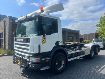 Konteineru vedējs/ Kravas automašīna ar noņemamā virsbūve SCANIA P114