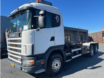Konteineru vedējs/ Kravas automašīna ar noņemamā virsbūve SCANIA R144