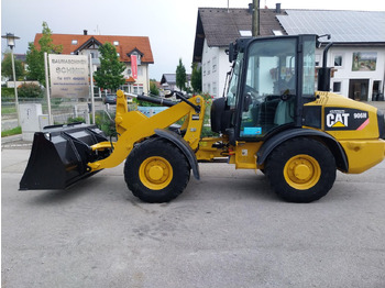 Riteņu iekrāvējs CATERPILLAR 906H