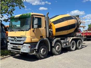 Pacēlājs ar āķi MERCEDES-BENZ Actros 3241