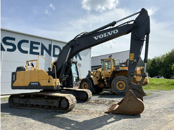 Kāpurķēžu ekskavators VOLVO EC220EL