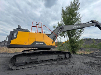 Kāpurķēžu ekskavators VOLVO EC250ELR