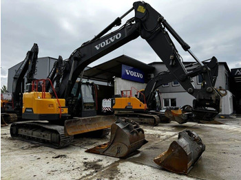 Kāpurķēžu ekskavators VOLVO ECR235EL