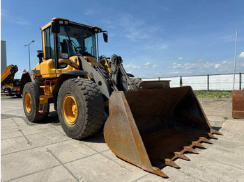 Riteņu iekrāvējs VOLVO L60H