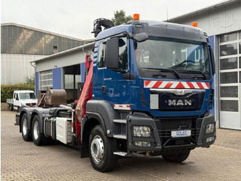Kravas auto ar manipulatoru MAN TGS