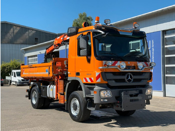 Kravas automašīna pašizgāzējs MERCEDES-BENZ Actros 2044