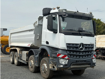 Kravas automašīna pašizgāzējs MERCEDES-BENZ Arocs 4145