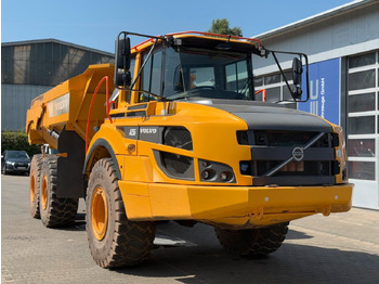 Artikulētias pašizgāzējs VOLVO A25G