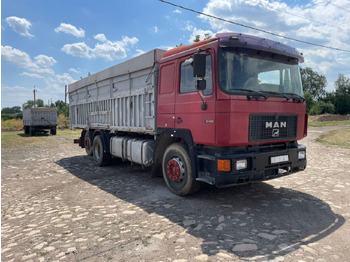 Bortu kravas automašīna/ Platforma MAN 25.422