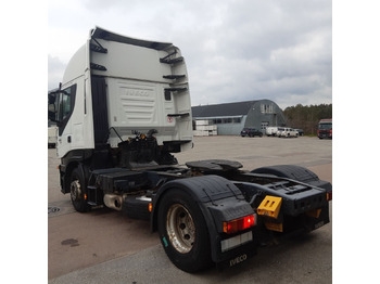 Vilcējs IVECO Stralis 420: foto 4