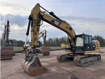Kāpurķēžu ekskavators CATERPILLAR 323EL