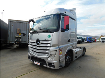 Vilcējs MERCEDES-BENZ Actros