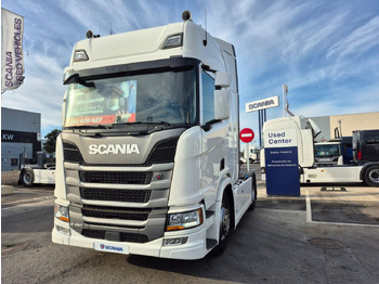 Vilcējs SCANIA R 450