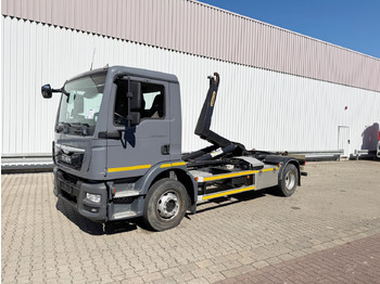 Pacēlājs ar āķi MAN TGM 15.250
