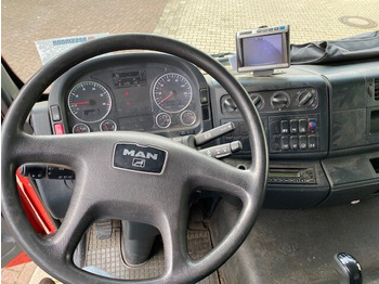 Interior photo 3: Kravas automašīna dzērienu pārvadāšanai MAN TGM 26.340 6x2-4 LL TGM 26.340 6x2-4 LL Getränkewagen, Lenk-/Liftachse, LBW BÄR