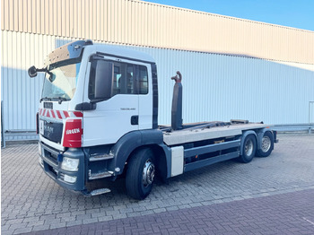 Pacēlājs ar āķi MAN TGS 26.480