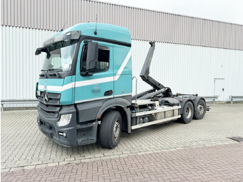 Pacēlājs ar āķi MERCEDES-BENZ Actros 2545