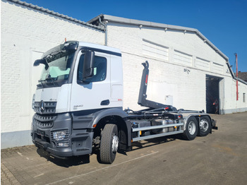 Pacēlājs ar āķi MERCEDES-BENZ Actros 2545