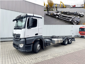 Pacēlājs ar āķi MERCEDES-BENZ Actros 2548
