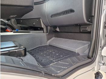 Mercedes-Benz Actros 2553 LL 6x2 Actros 2553 LL 6x2/46, Retarder, Liftachse, MultimediaCockpit, LED, Navi līzingu Mercedes-Benz Actros 2553 LL 6x2 Actros 2553 LL 6x2/46, Retarder, Liftachse, MultimediaCockpit, LED, Navi: foto 4 Mercedes-Benz Actros 2553 LL 6x2 Actros 2553 LL 6x2/46, Retarder, Liftachse, MultimediaCockpit, LED, Navi līzingu Mercedes-Benz Actros 2553 LL 6x2 Actros 2553 LL 6x2/46, Retarder, Liftachse, MultimediaCockpit, LED, Navi: foto 4