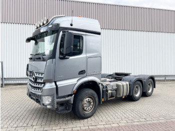 Vilcējs MERCEDES-BENZ Arocs 2651