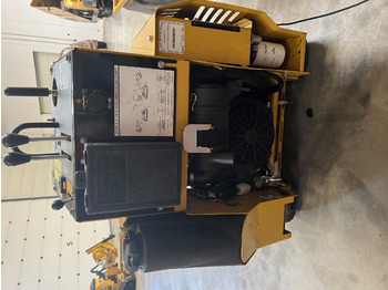 Celmu smalcinātājs Vermeer SC30tx: foto 4