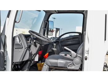 Interior photo 1: Šasija kravas automašīna ISUZU NPR 75 LONG CHASSIS PAYLOAD 4.7 TON APPROX 4×2 W/ AC  MY24