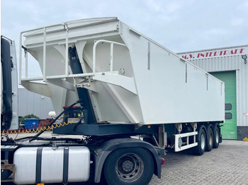 : fotogrāfija galvenē