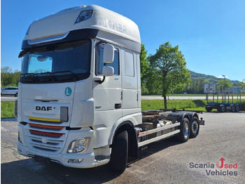 Konteineru vedējs/ Kravas automašīna ar noņemamā virsbūve DAF XF 480