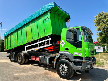 Kravas automašīna pašizgāzējs IVECO Trakker