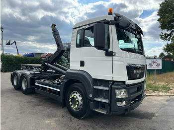 Pacēlājs ar āķi MAN TGS 28.360