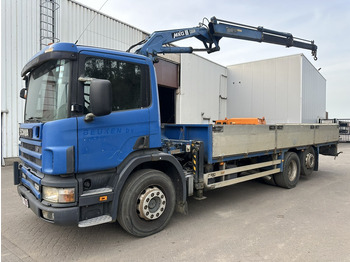 Kravas auto ar manipulatoru SCANIA P94