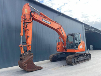 Kāpurķēžu ekskavators DOOSAN DX235LCR