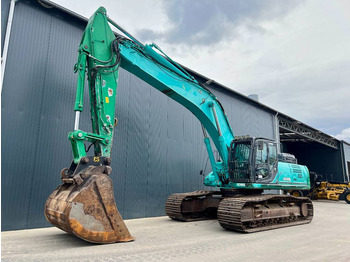 Kāpurķēžu ekskavators KOBELCO