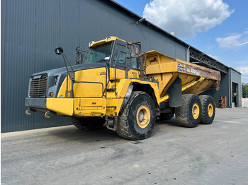 Artikulētias pašizgāzējs KOMATSU HM400
