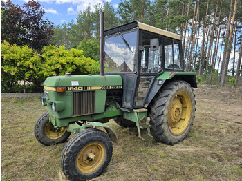 Traktors JOHN DEERE 1640