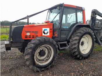Traktors VALTRA 6250