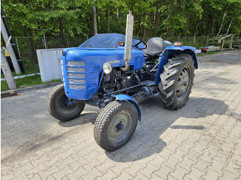 Traktors ZETOR