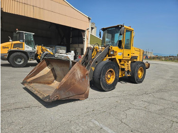 Riteņu iekrāvējs VOLVO L 70 D: foto 3