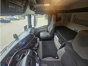 Kravas automašīna ar tentu MAN TGL 12.250: foto 5